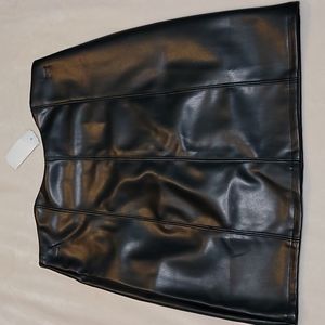 Women's French Kiss Black Skirt (Size: S)